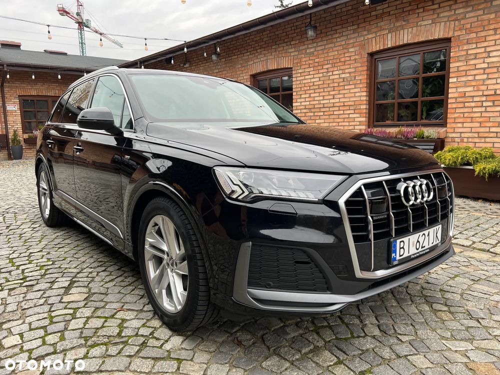 Audi Q7 - 1