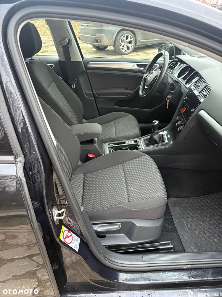 Volkswagen Golf 1.6 TDI BMT Comfortline - 13