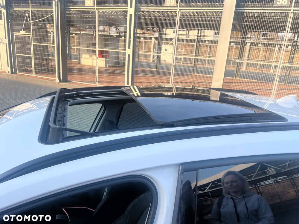 BMW Seria 2 218d xDrive - 26