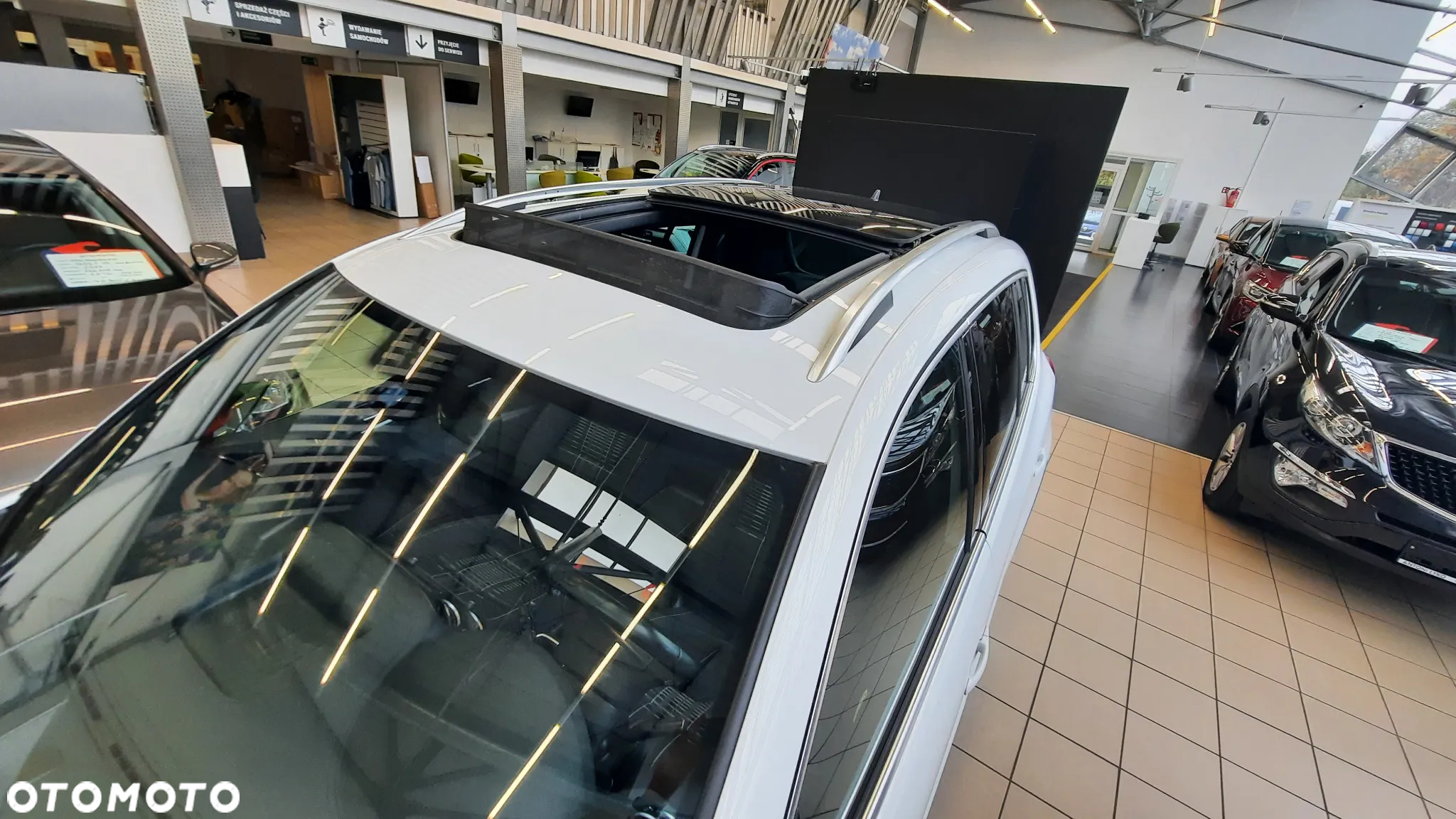Volkswagen Tiguan 1.4 TSI BlueMotion Technology Lounge Sport & Style - 9
