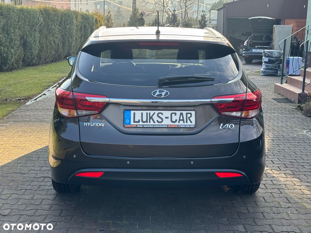 Hyundai i40 Kombi blue 1.6 Space - 4