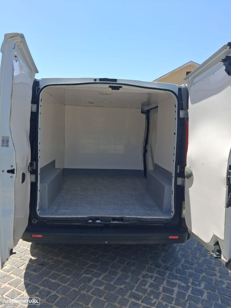 Renault Trafic 2.0 DCI - 8