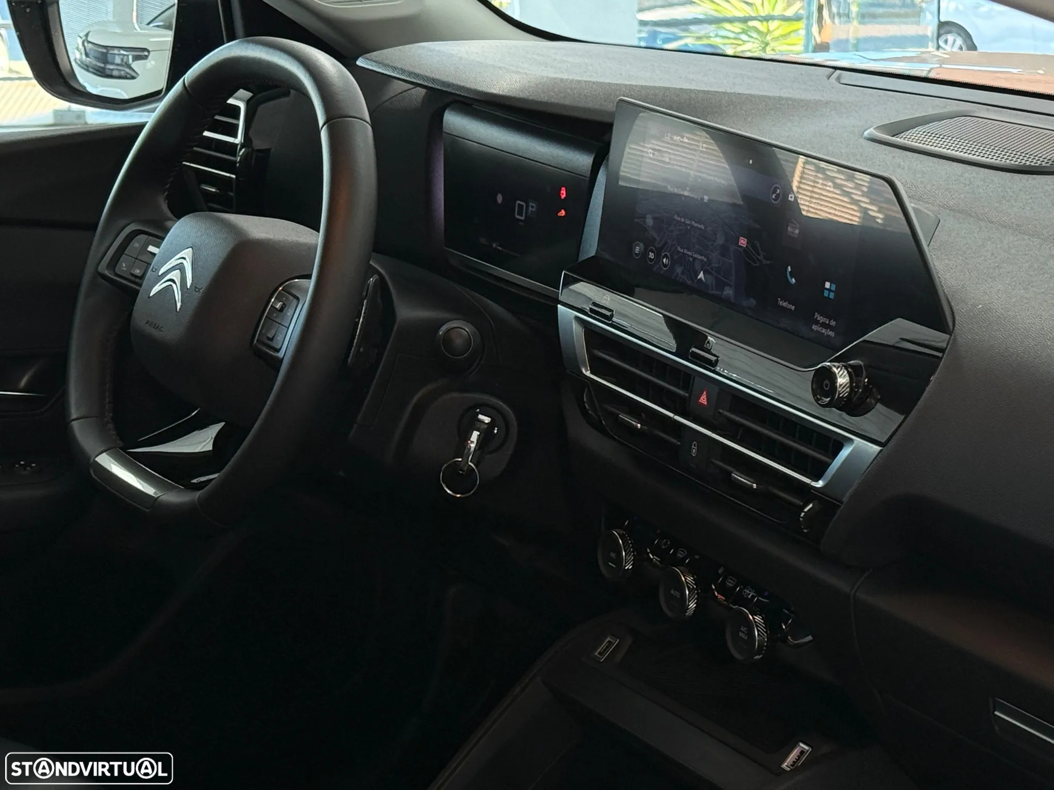 Citroën C4 X 1.2 PureTech Plus EAT8 - 38