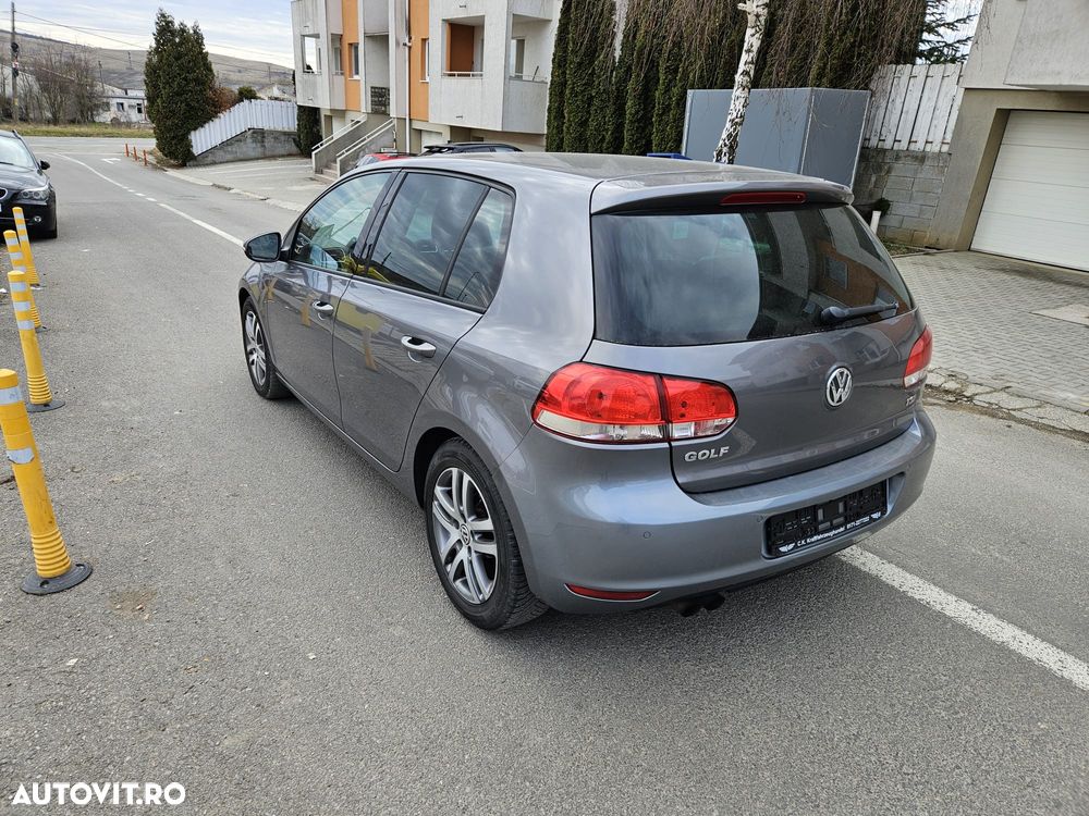 Volkswagen Golf - 3