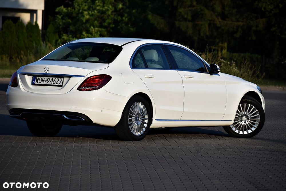 Mercedes-Benz Klasa C 180 9G-TRONIC Exclusive - 4