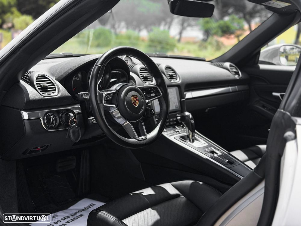 Porsche 718 Boxster 2.0 PDK - 9