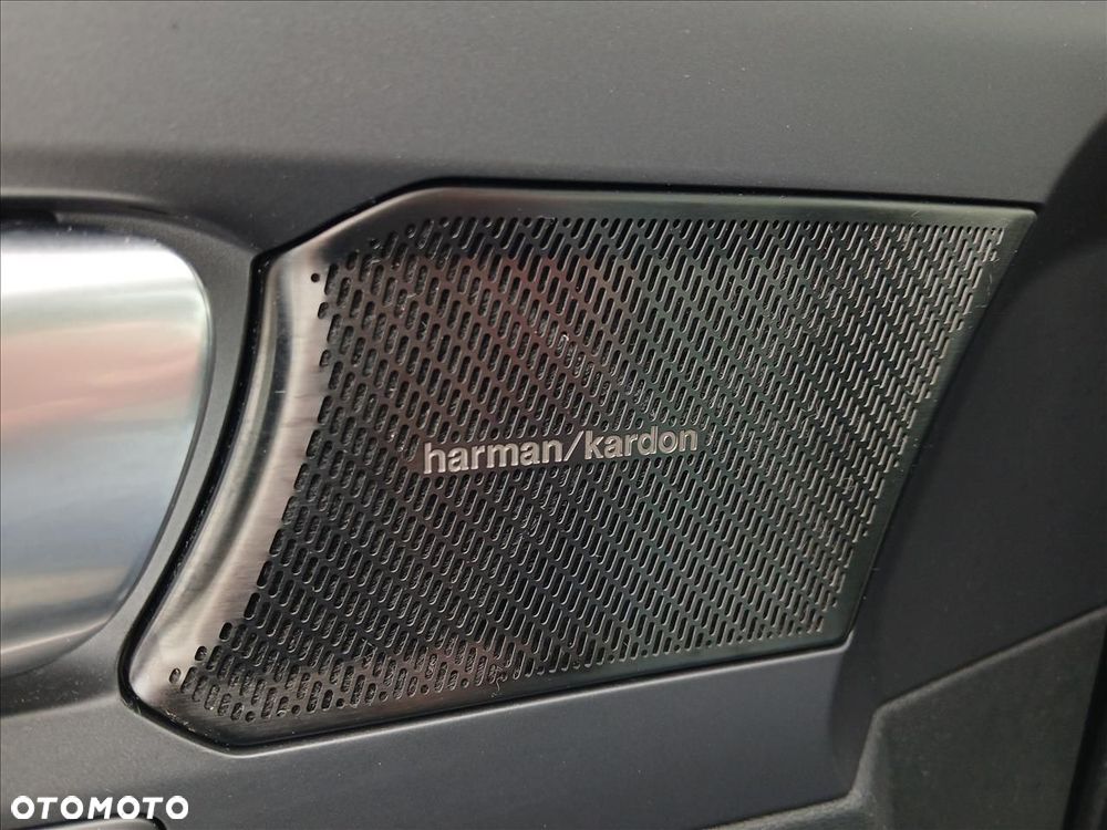 Volvo XC 40 - 29