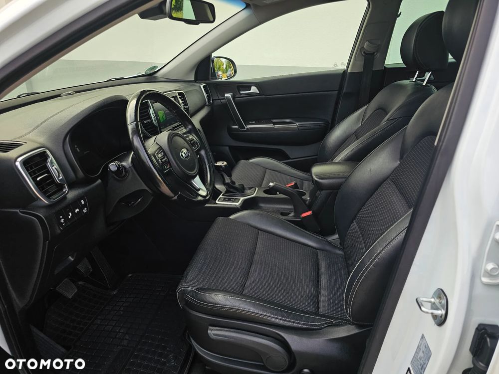 Kia Sportage 2.0 CRDI 2WD Attract - 10