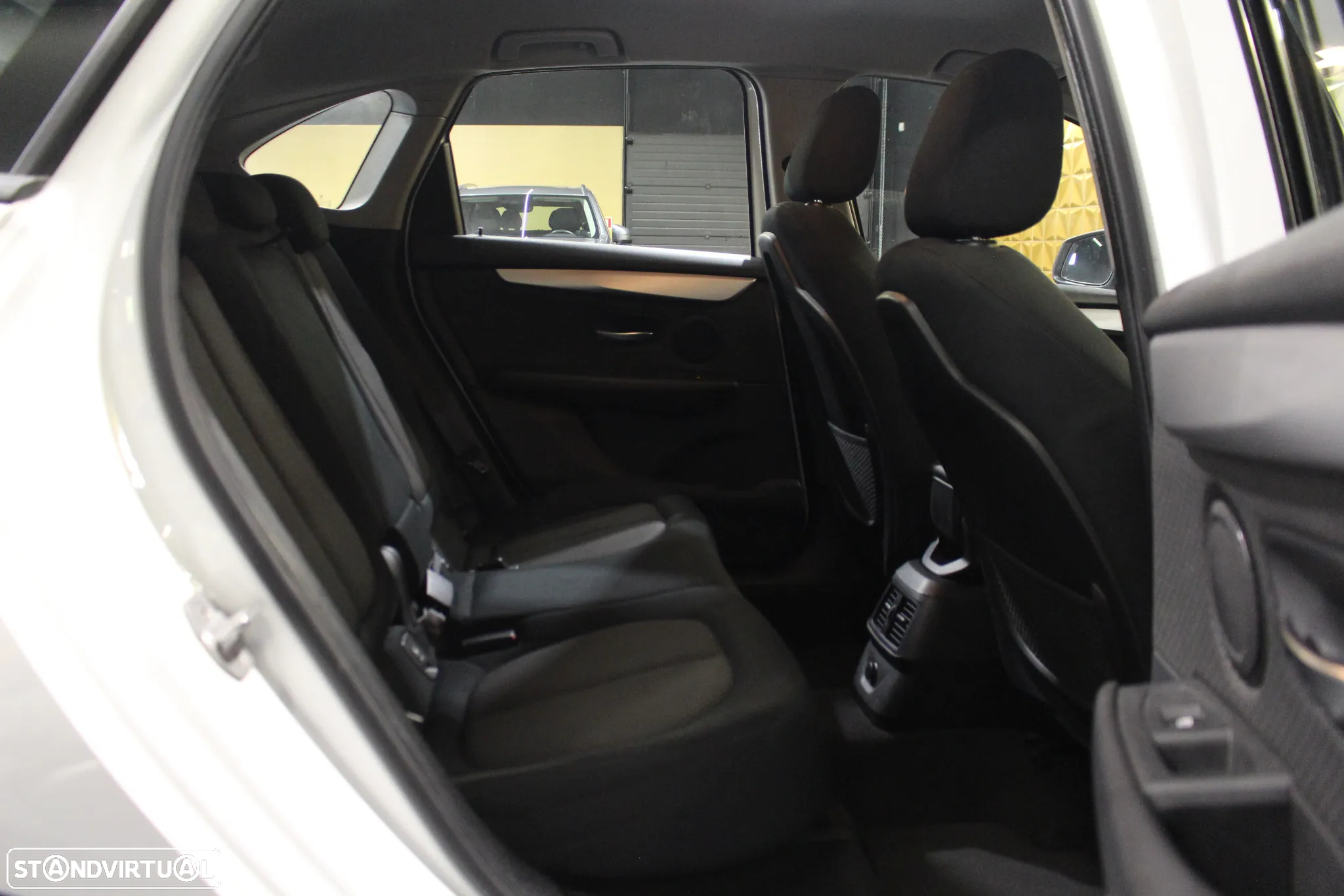 BMW 216 Active Tourer d Advantage - 16