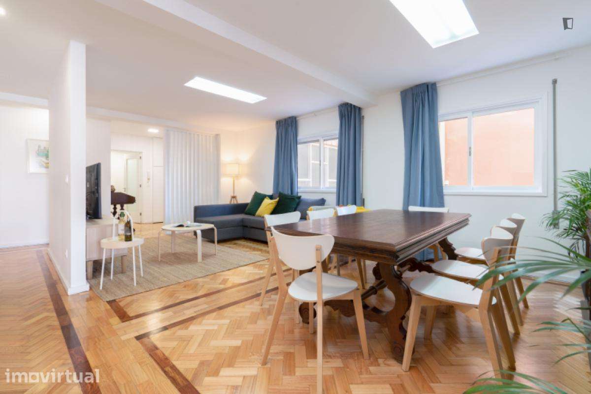 Apartamento com 3 quartos - localizado em Espinho - Grande imagem: 3/60