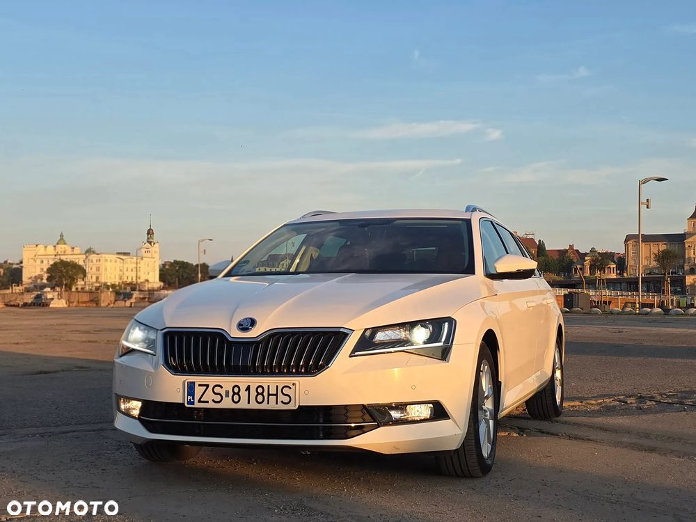 Skoda Superb 2.0 TDI Ambition DSG - 5