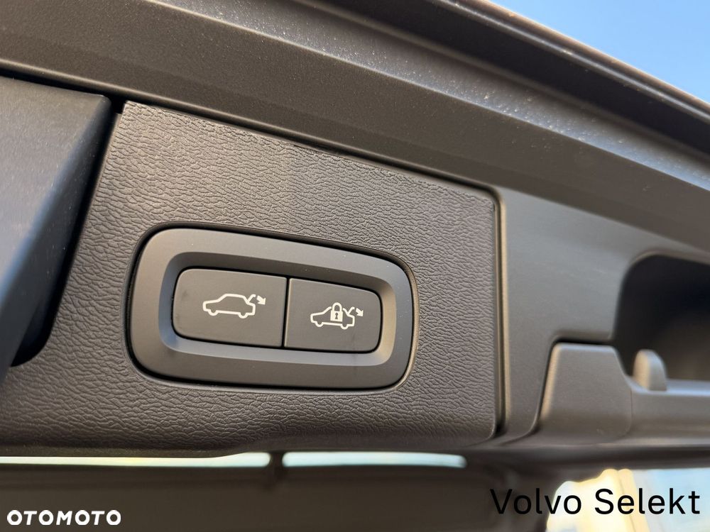Volvo XC 60 - 30
