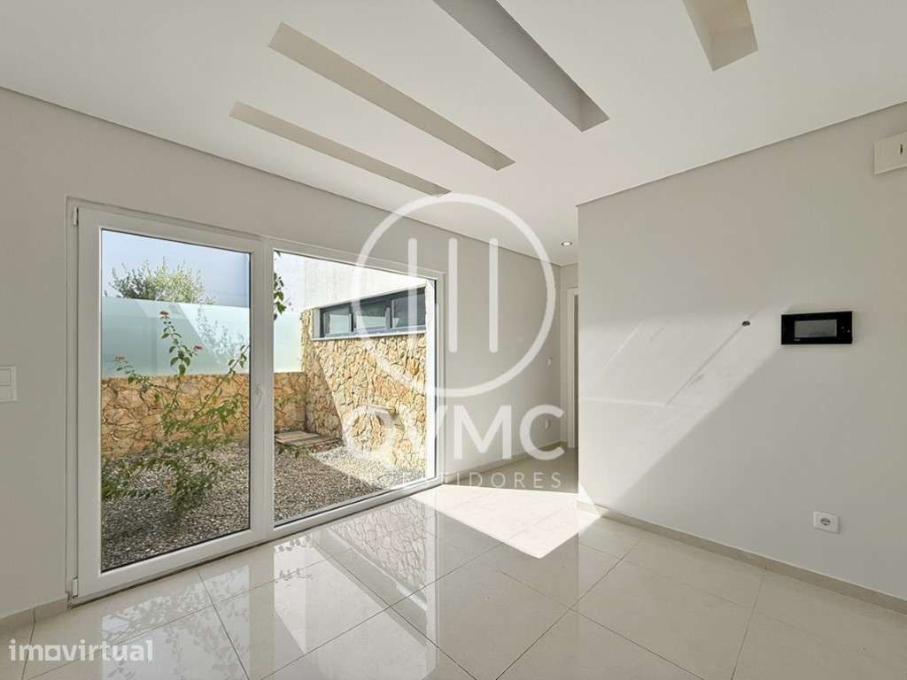 Moradia T3 com Piscina e Jardim | 512 m² de Terreno | Fernão Ferro ... - Grande imagem: 4/60