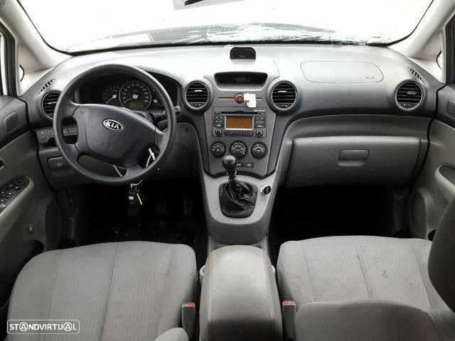 Peças Kia Carens Concept 2011 - 5