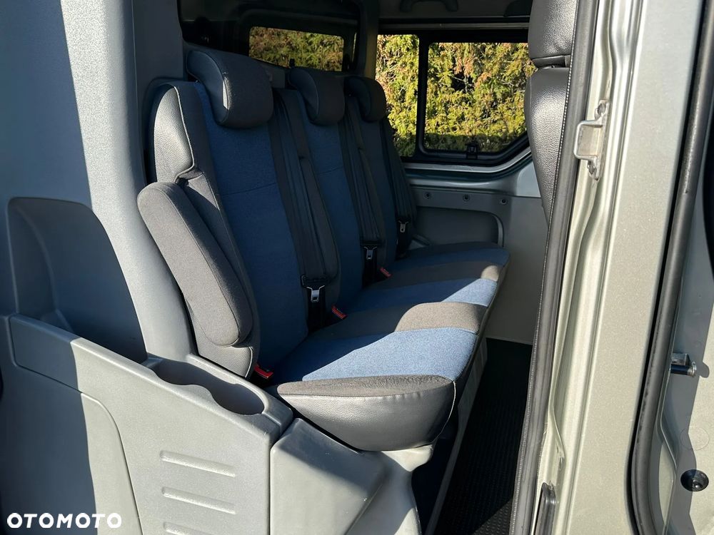 Renault Trafic - 16