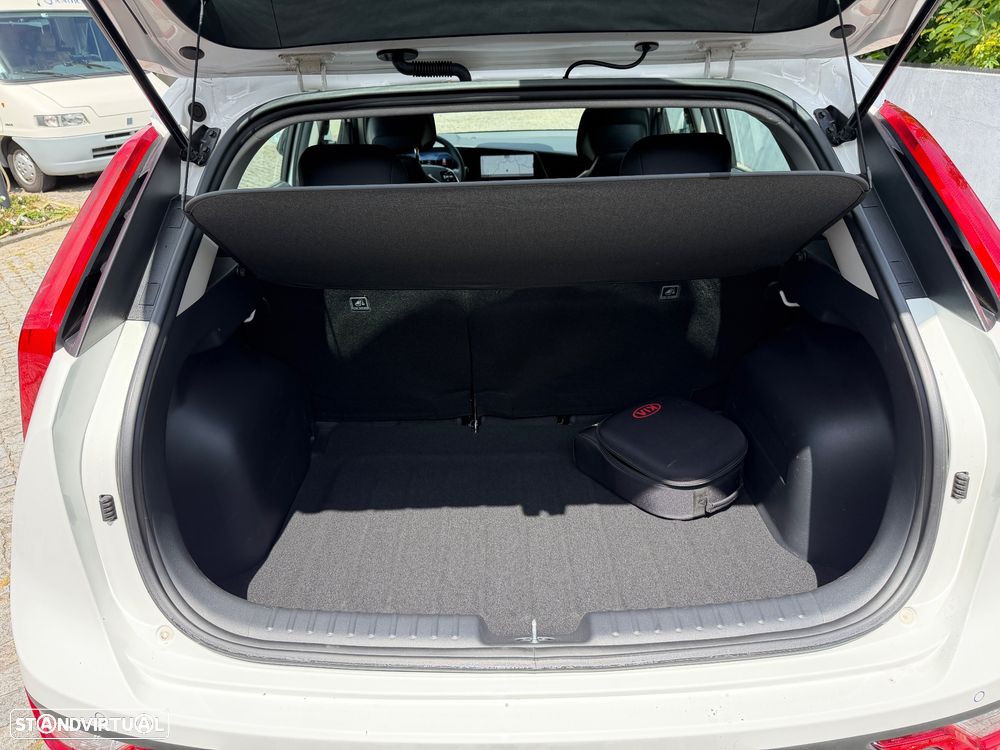 Kia Niro EV 64kWh Drive - 12