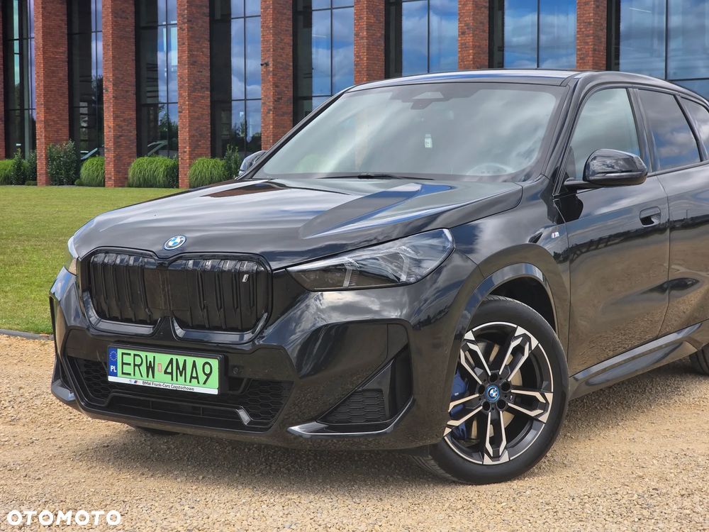 BMW iX1 xDrive30 66.5kWh M Sport - 3