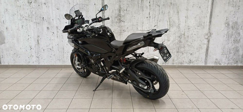 BMW S - 4
