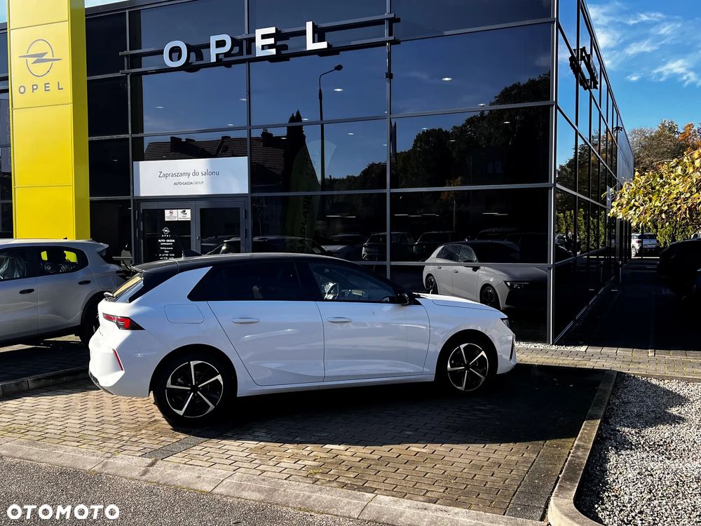 Opel Astra 1.2 T GS Line S&S - 4