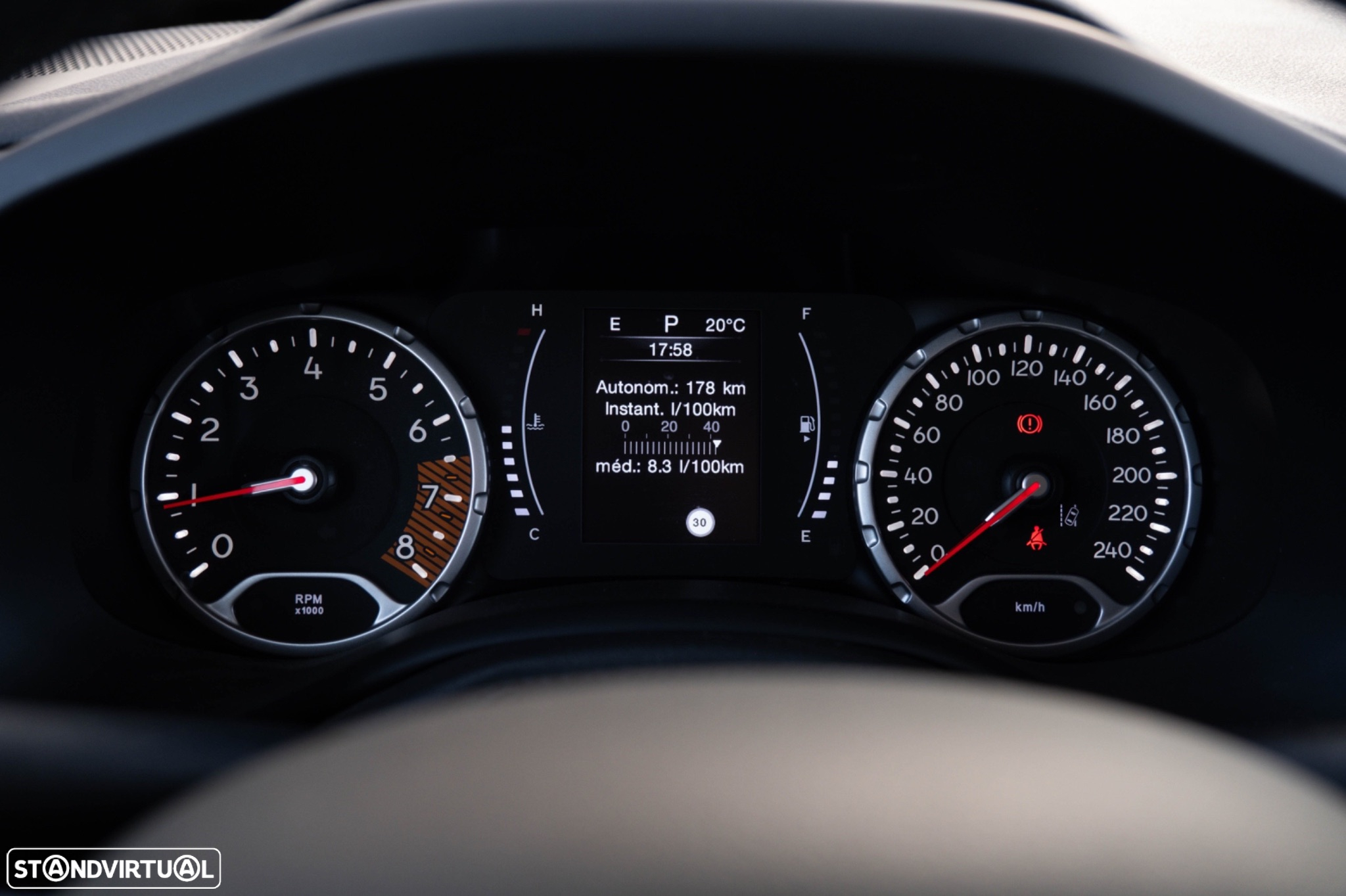 Jeep Renegade 1.3 T Orange Edition DCT - 35