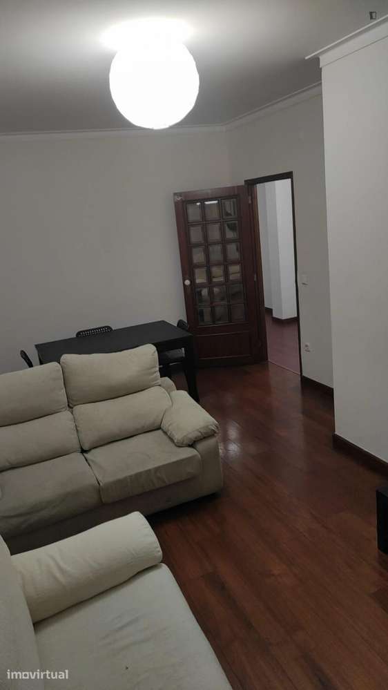 Quarto - localizado em Sé de Braga e São Lázaro Braga - Grande imagem: 3/5