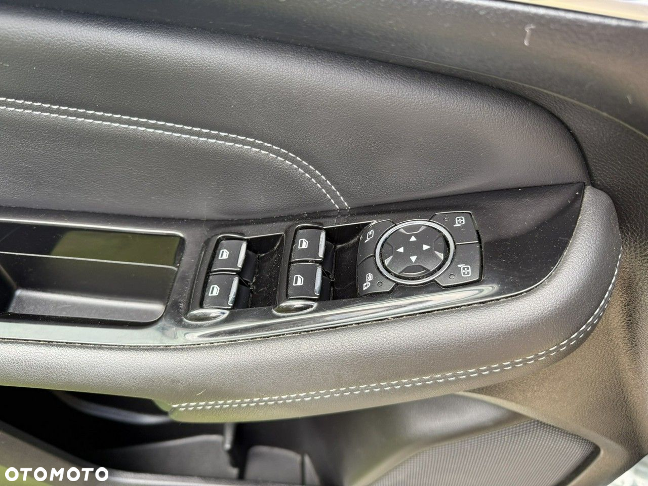 Ford S-Max - 22