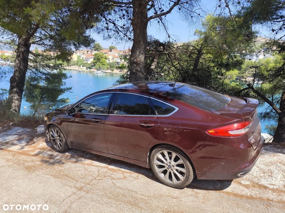 Ford Fusion 2.0 EcoBoost Titanium - 40