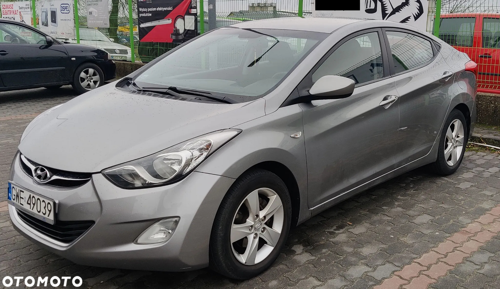 Hyundai Elantra 1.6 Comfort - 3