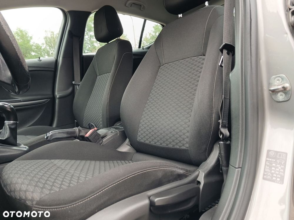 Opel Astra 1.6 CDTI Essentia - 10
