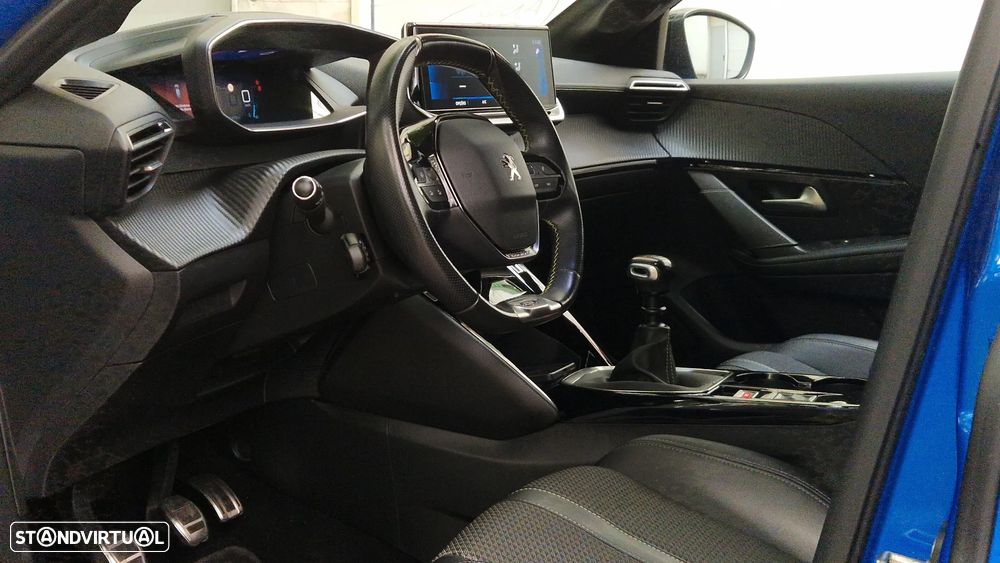 Peugeot 208 1.2 PureTech GT Line - 4