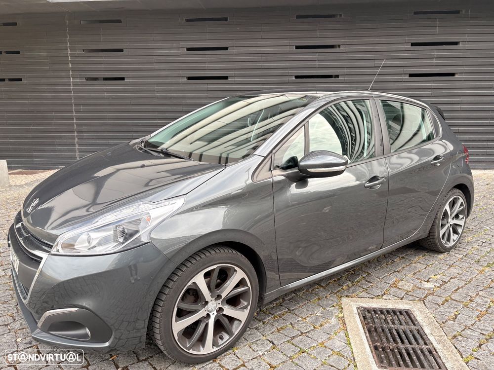 Peugeot 208 - 6