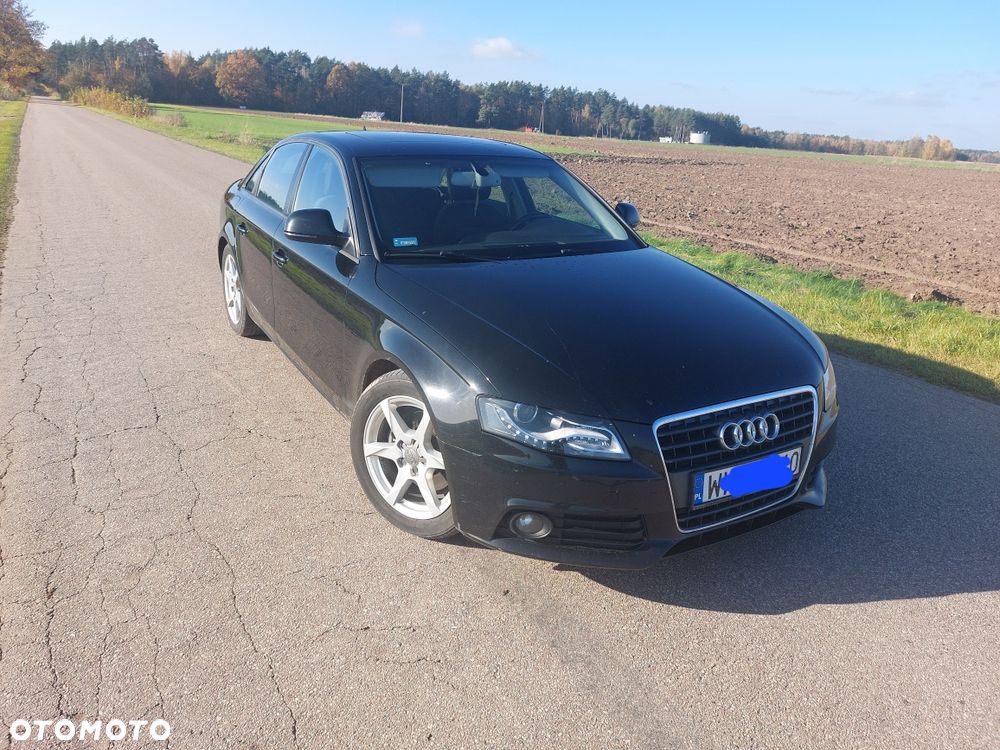 Audi A4 Limousine - 1