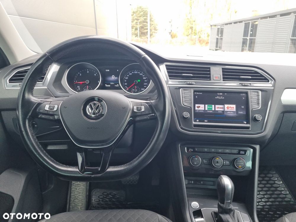 Volkswagen Tiguan - 13
