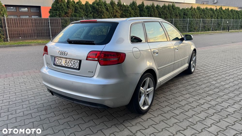 Audi A3 Sportback - 4