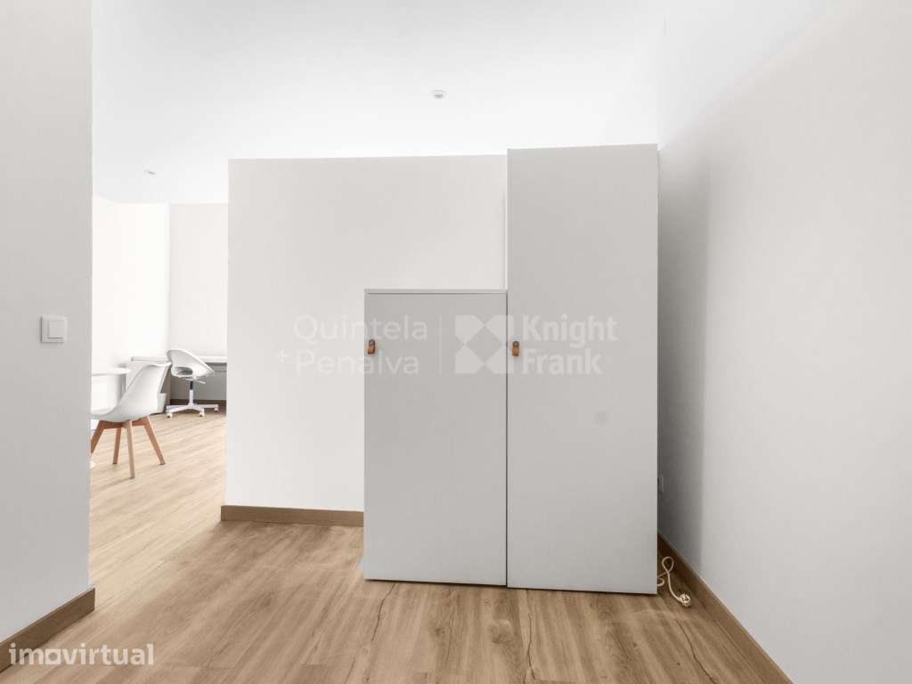 Apartamento T0 reabilitado no centro de Matosinhos - Grande imagem: 3/25