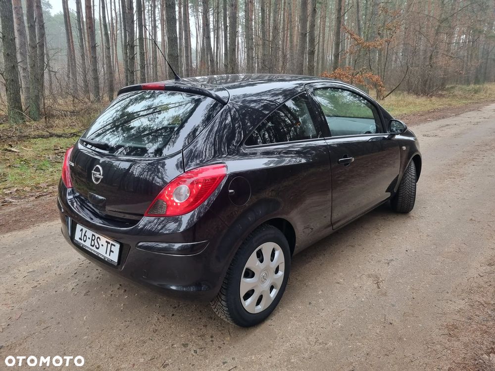 Opel Corsa - 25