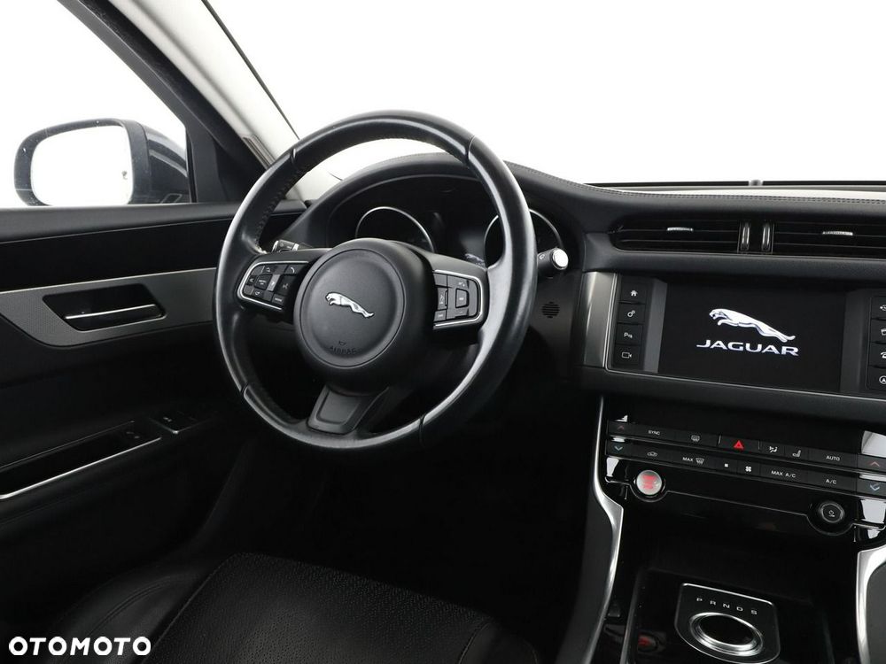 Jaguar XF E-Performance Prestige - 17