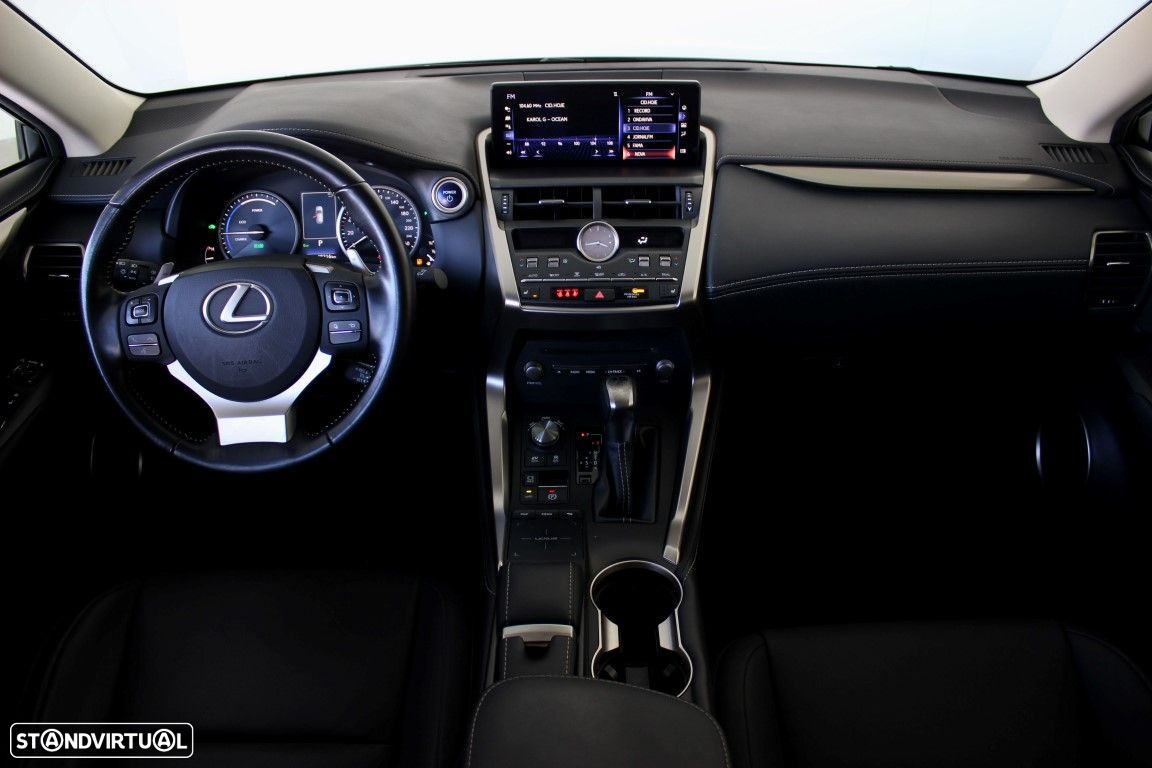 Lexus NX 300h Executive - 20