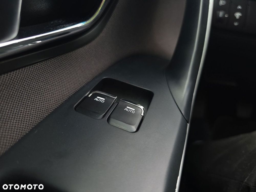 Kia Ceed - 22