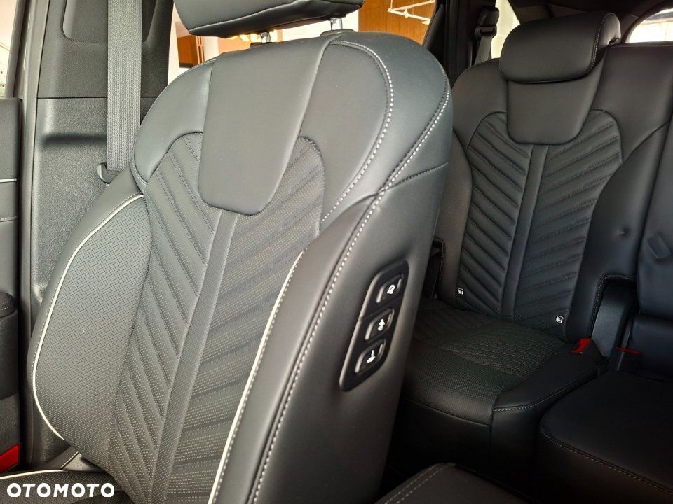 Kia Sorento - 36