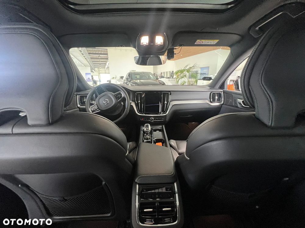 Volvo S60 B5 B AWD Ultimate Dark - 19