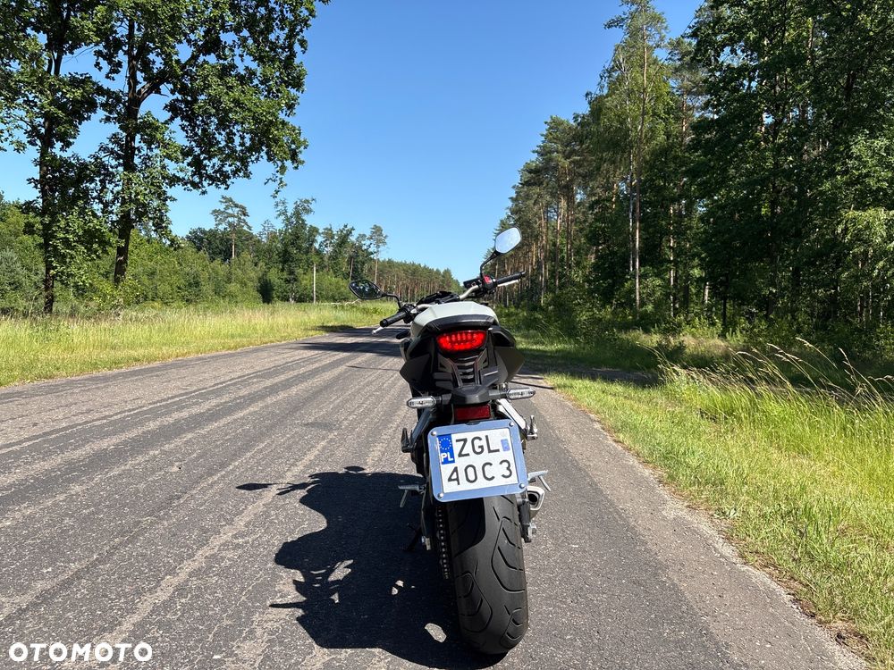 Honda CB - 8