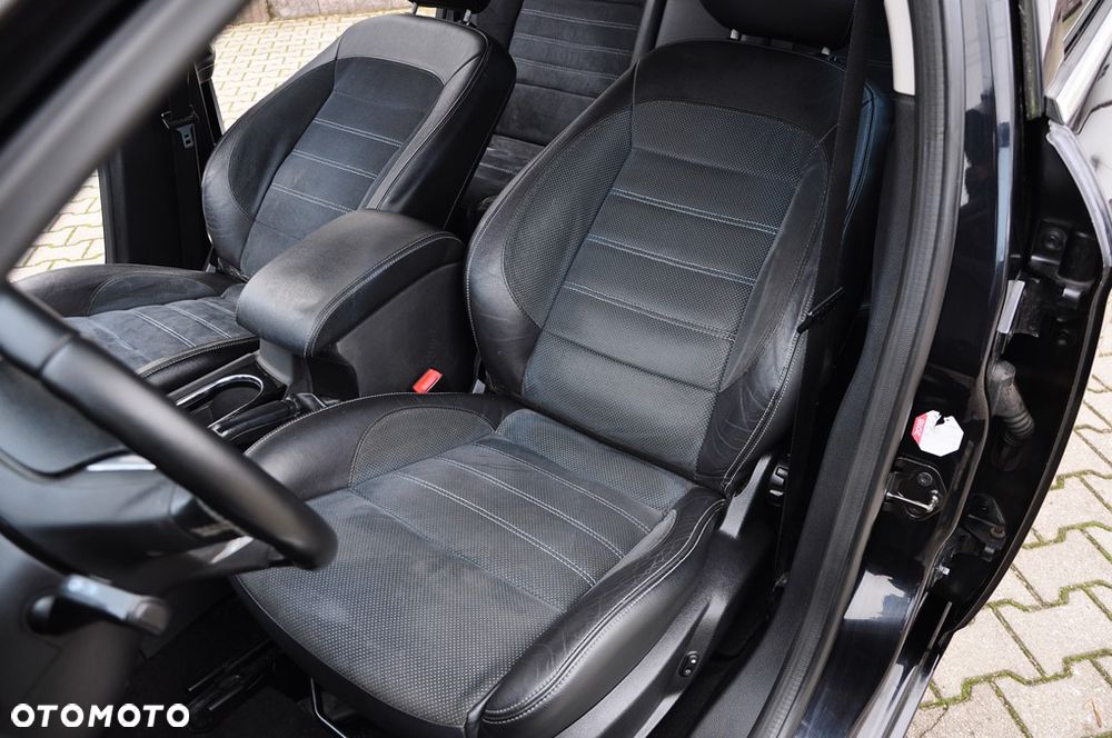 Ford Mondeo 2.0 Titanium - 31