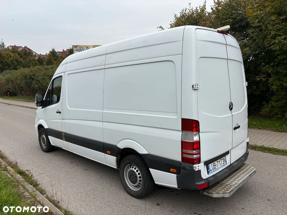Mercedes-Benz Sprinter - 10