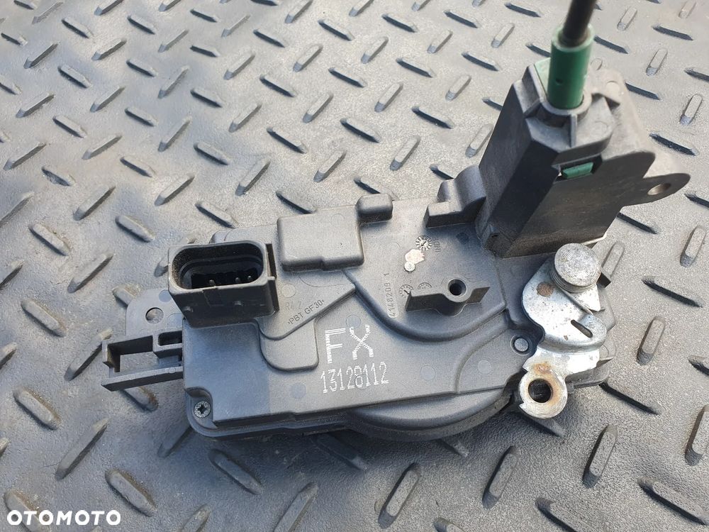 OPEL Astra H Zafira B Zamek drzwi prawy przód 13128112 FX - 3