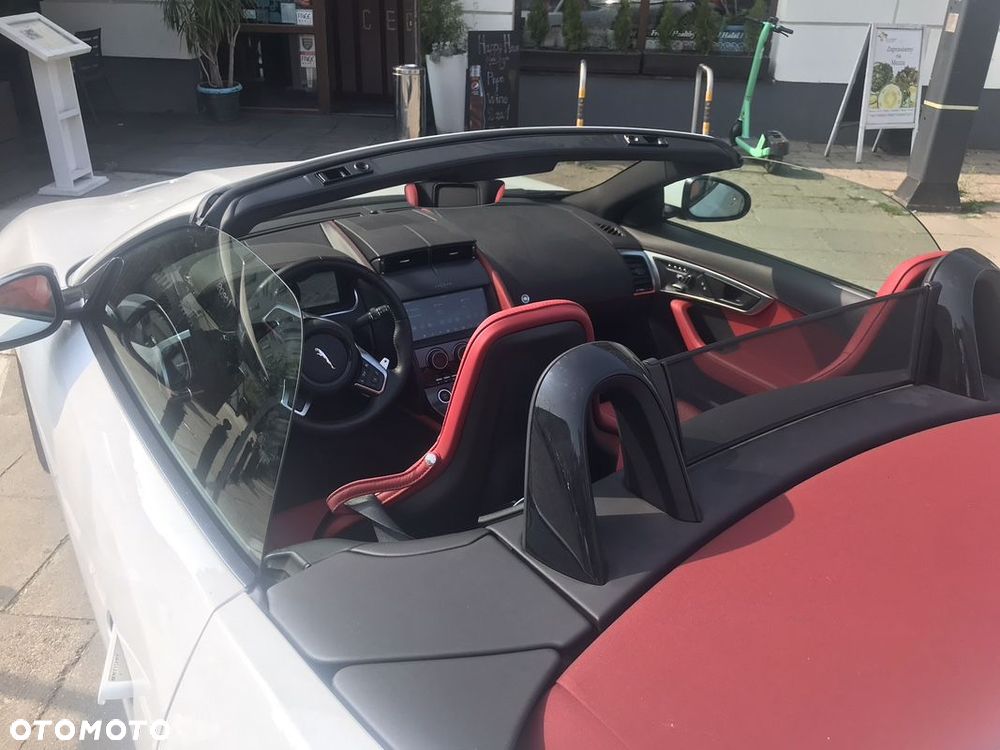 Jaguar F-Type 2.0 Turbo R-Dynamic - 3