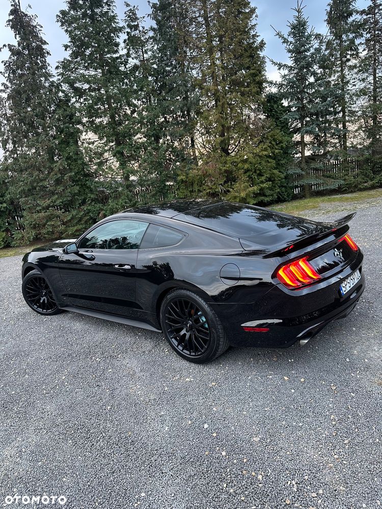 Ford Mustang - 11