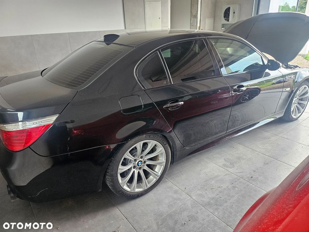 BMW M5 Standard - 8