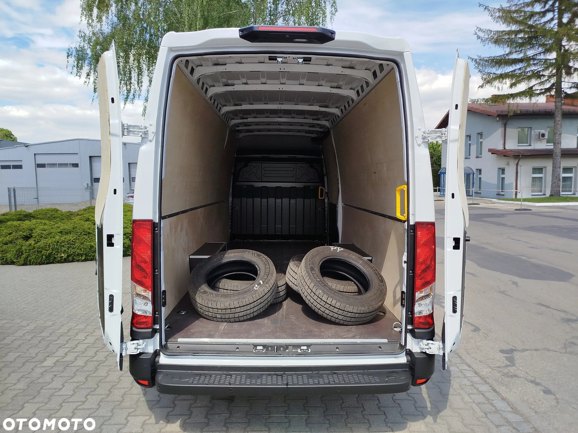 Iveco 35S18HA8V / 3.0 / 180km / NA WYPASIE!!! - 22
