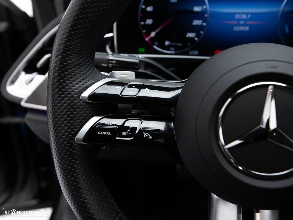 Mercedes-Benz E 300 de - 23